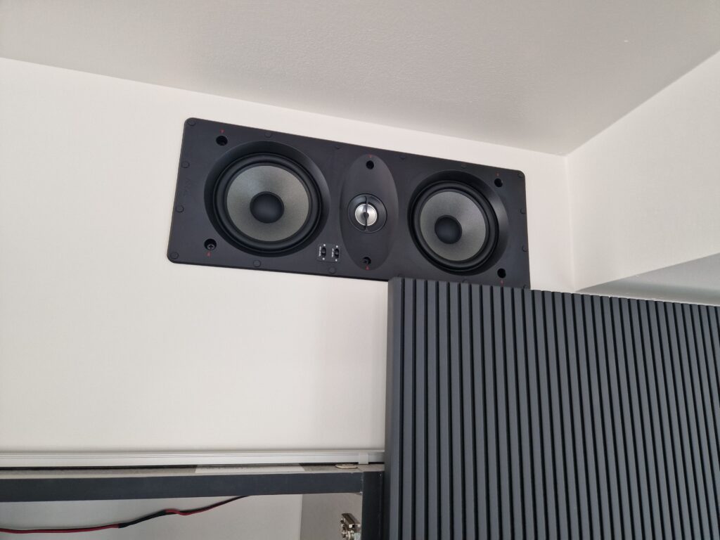 Built in cabinetry speaker – Focal MTM speakers