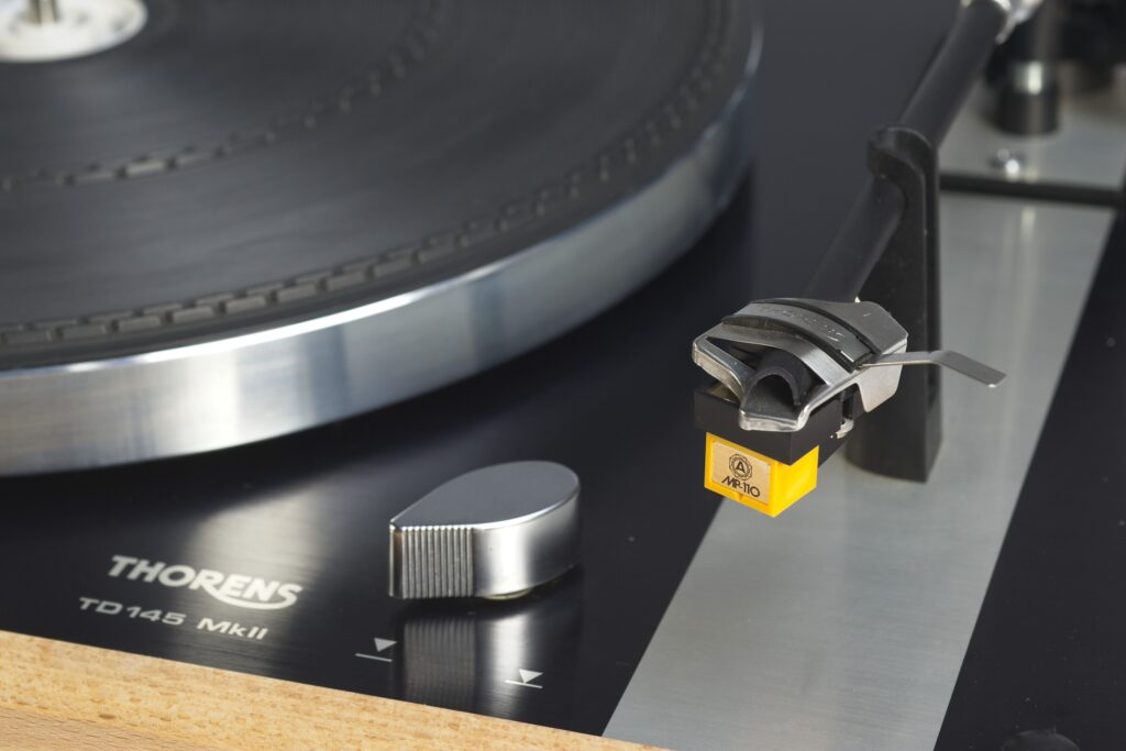 Thorens TD145 MkII with a Nagaoka MP-110